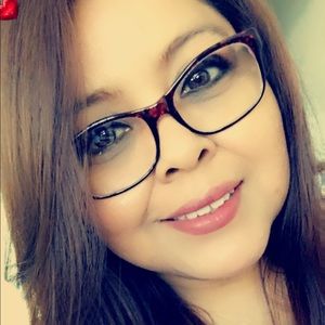 Meet your Posher, Josefa